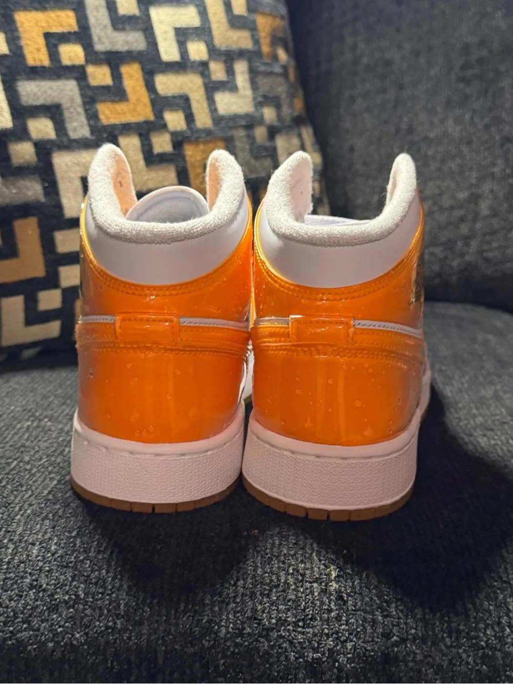 Air Jordan 1 Mid SE 'Gatorade Pack' Boys size 7Y Brand New